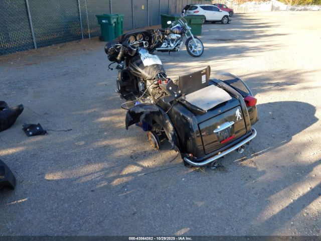 2012 HARLEY-DAVIDSON FLHTCUTG 1HD1MAM18CB857840 Photo 2