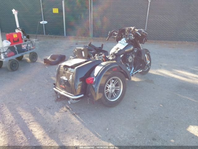 2012 HARLEY-DAVIDSON FLHTCUTG 1HD1MAM18CB857840 Photo 3