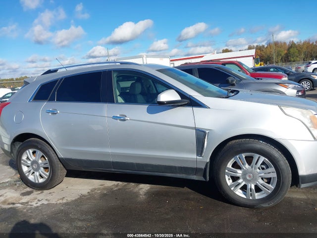 43564542 :رقم المزاد ، 3GYFNEE30GS520840 vin ، 2016 Cadillac Srx Luxury Collection مزاد بيع