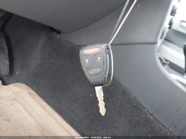 2005 CHRYSLER 300 2C3AA53G85H687890 Photo 10