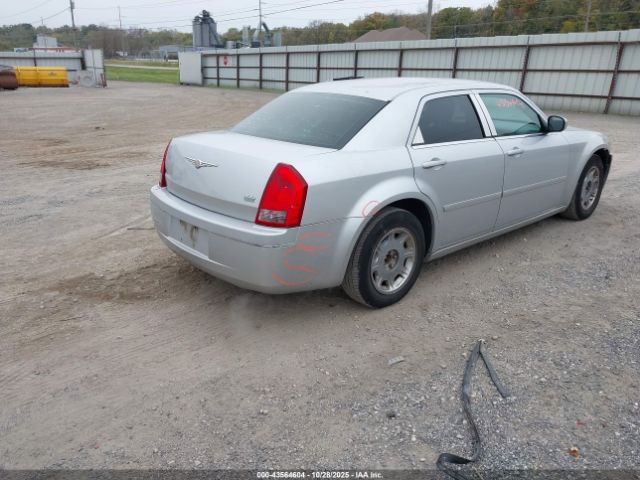 2005 CHRYSLER 300 2C3AA53G85H687890 Photo 3