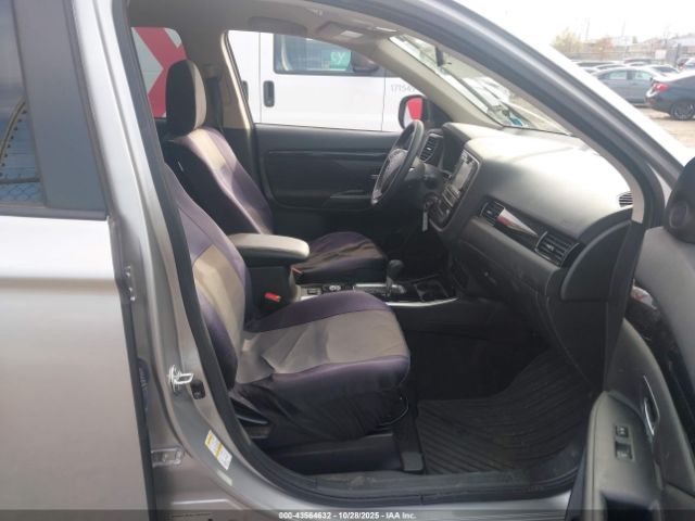 2019 MITSUBISHI OUTLANDER JA4AZ3A39KZ007607 Photo 4