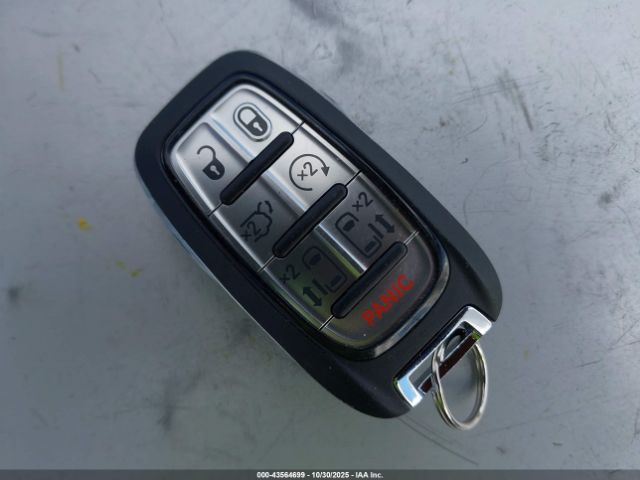 2023 CHRYSLER PACIFICA 2C4RC3GG5PR544867 Photo 10