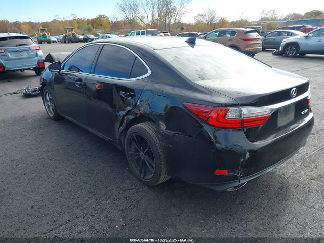 43564736 :رقم المزاد ، 58ABK1GG5JU097559 vin ، 2018 Lexus Es 350 مزاد بيع
