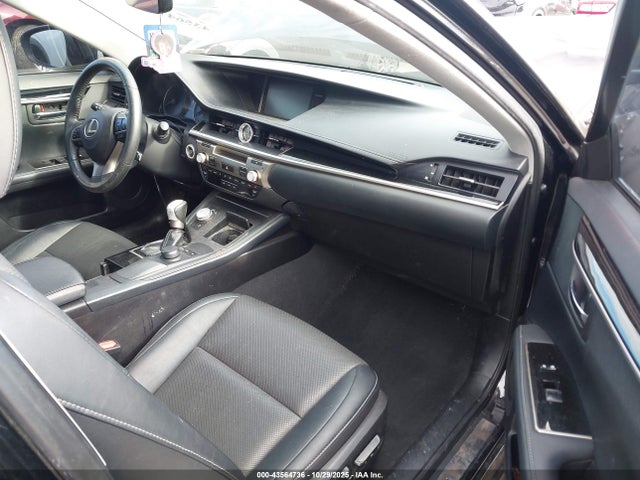 43564736 :رقم المزاد ، 58ABK1GG5JU097559 vin ، 2018 Lexus Es 350 مزاد بيع
