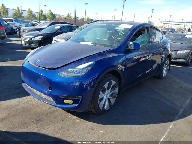 2021 TESLA MODEL Y 5YJYGAEE7MF270780 Photo 1