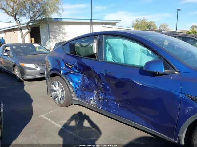 2021 TESLA MODEL Y 5YJYGAEE7MF270780 Photo 5