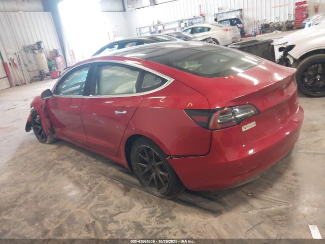 2018 TESLA MODEL 3 5YJ3E1EB8JF054521 Photo 2