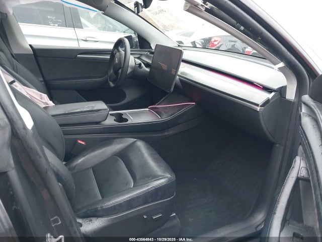 2023 TESLA MODEL Y 7SAYGDEE8PA176641 Photo 4