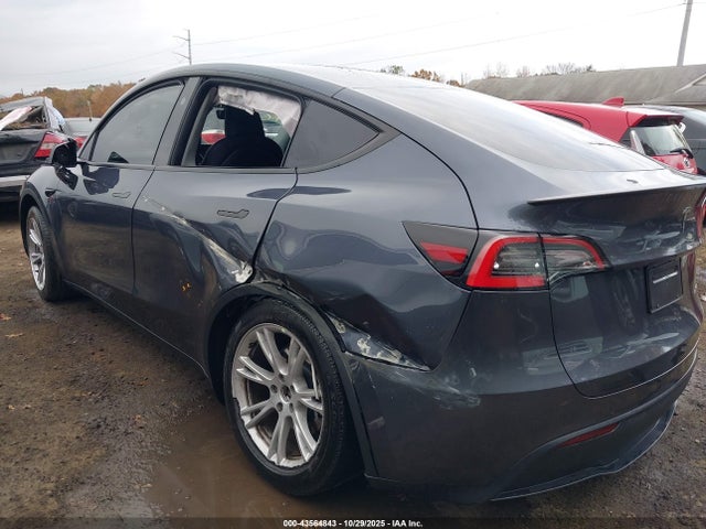 2023 TESLA MODEL Y 7SAYGDEE8PA176641 Photo 5