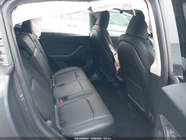 2023 TESLA MODEL Y 7SAYGDEE8PA176641 Photo 7