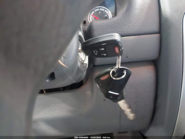 2005 JEEP LIBERTY 1J4GL58K85W695397 Photo 10