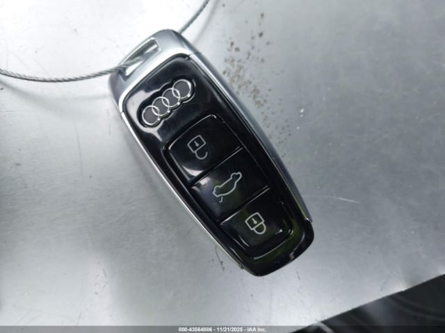 2019 AUDI A8 L WAU8DAF80KN002814 Photo 10