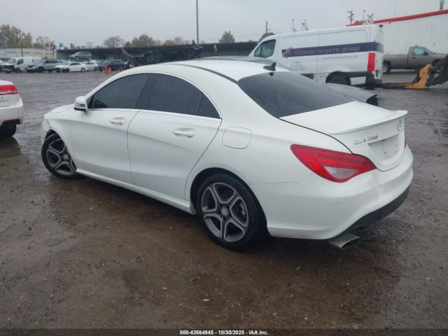 2014 MERCEDES-BENZ CLA 250 WDDSJ4GB7EN139255 Photo 2