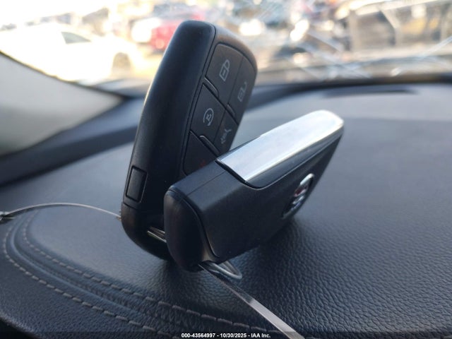 Продаж на аукціоні авто 2023 Buick Envision Preferred Fwd, vin: LRBAZLR41PD031700, номер лоту: 43564997