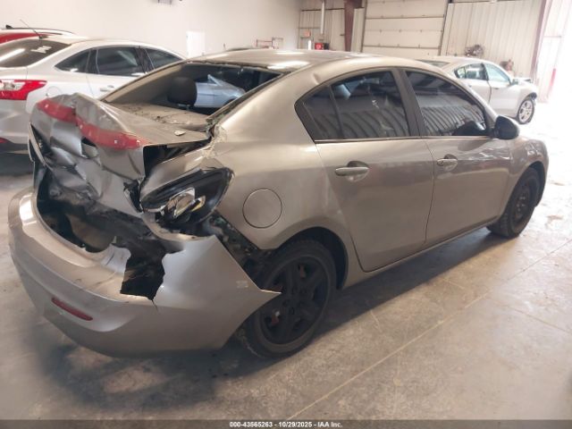 2012 MAZDA MAZDA3 JM1BL1UF3C1504433 Photo 3