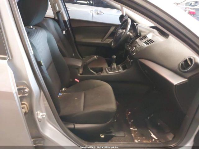2012 MAZDA MAZDA3 JM1BL1UF3C1504433 Photo 4