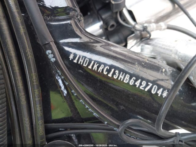 2017 HARLEY-DAVIDSON FLHXS 1HD1KRC13HB642704 Photo 9