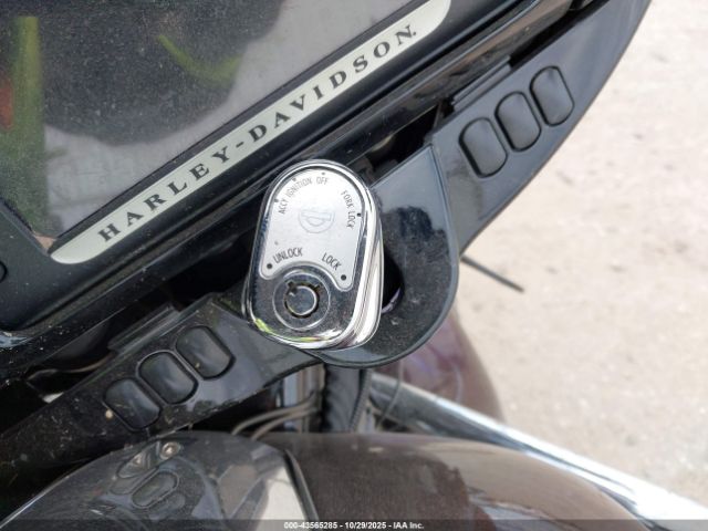 2017 HARLEY-DAVIDSON FLHXS 1HD1KRC13HB642704 Photo 10