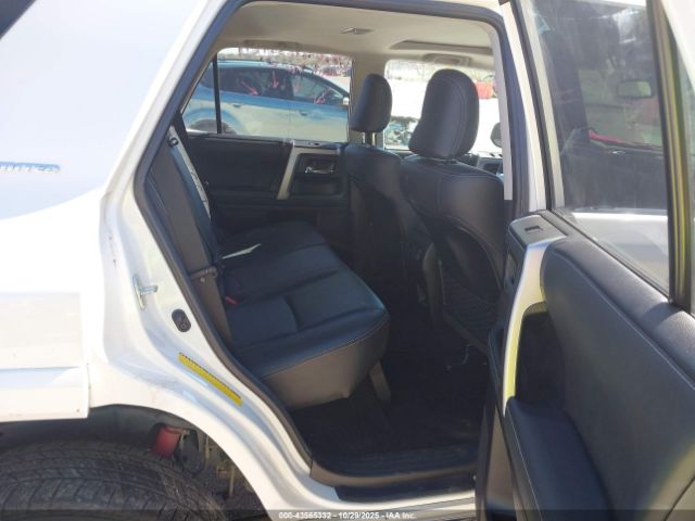 2023 TOYOTA 4RUNNER JTEKU5JR2P6204678 Photo 7