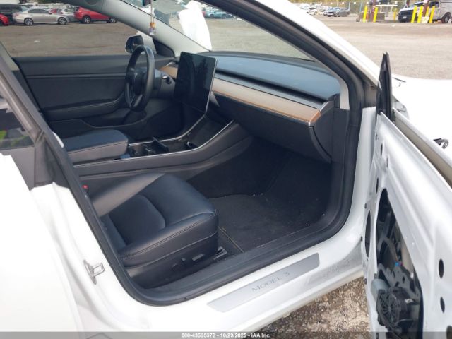 2018 TESLA MODEL 3 5YJ3E1EB4JF094708 Photo 4