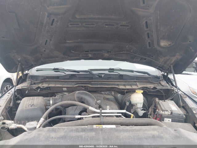 Продажа на аукционе авто 2017 Ram 1500 Express  4x4 5'7 Box, vin: 3C6RR7KT2HG723991, номер лота: 43565400