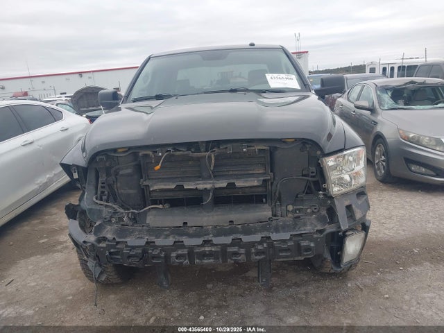 Продажа на аукционе авто 2017 Ram 1500 Express  4x4 5'7 Box, vin: 3C6RR7KT2HG723991, номер лота: 43565400