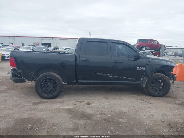 Продажа на аукционе авто 2017 Ram 1500 Express  4x4 5'7 Box, vin: 3C6RR7KT2HG723991, номер лота: 43565400
