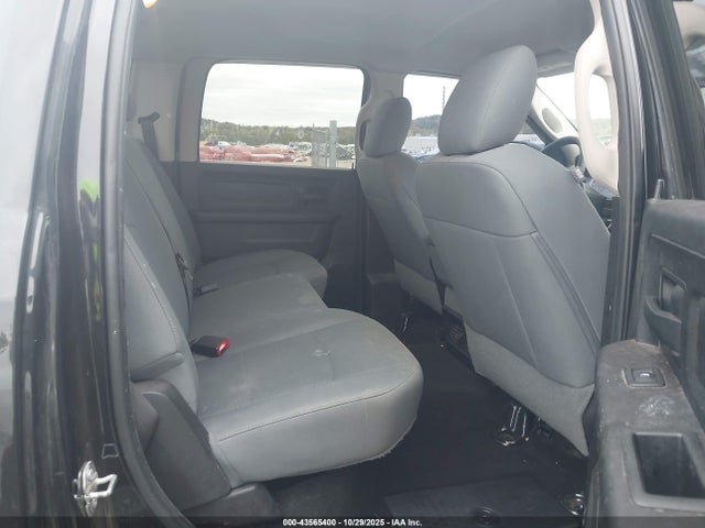 Продажа на аукционе авто 2017 Ram 1500 Express  4x4 5'7 Box, vin: 3C6RR7KT2HG723991, номер лота: 43565400
