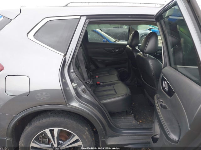 5N1AT2MV1HC876787 Nissan Rogue Sl