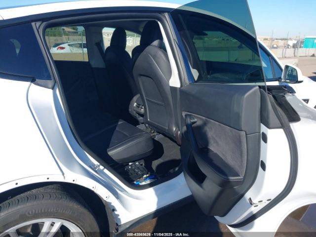 2022 TESLA MODEL Y 7SAYGDEE2NF329644 Photo 7
