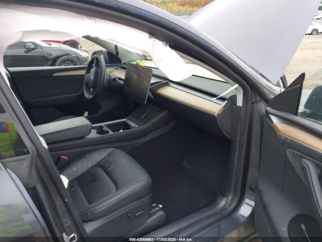 2023 TESLA MODEL Y 7SAYGDEEXPA192355 Photo 4