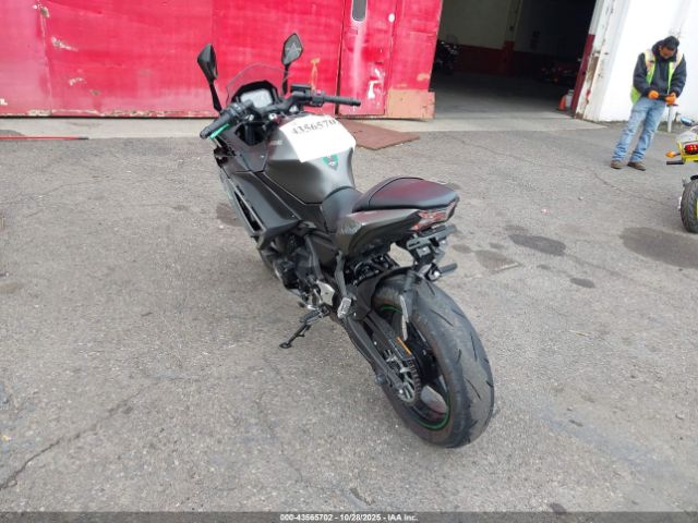 2024 KAWASAKI EX650 ML5EXER18RDAD4552 Photo 2