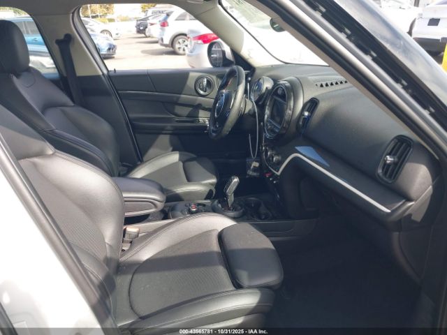 2020 MINI COUNTRYMAN WMZYW7C02L3L99325 Photo 4