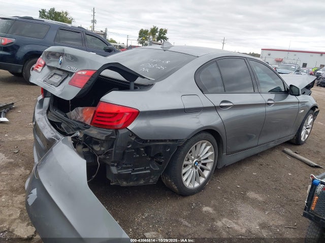 2011 BMW 528I WBAFR1C5XBC750615 Photo 3