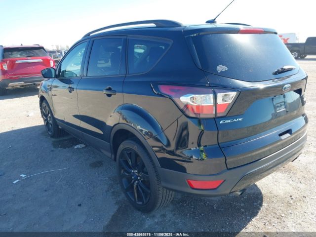 2018 FORD ESCAPE 1FMCU0GD9JUB11551 Photo 2