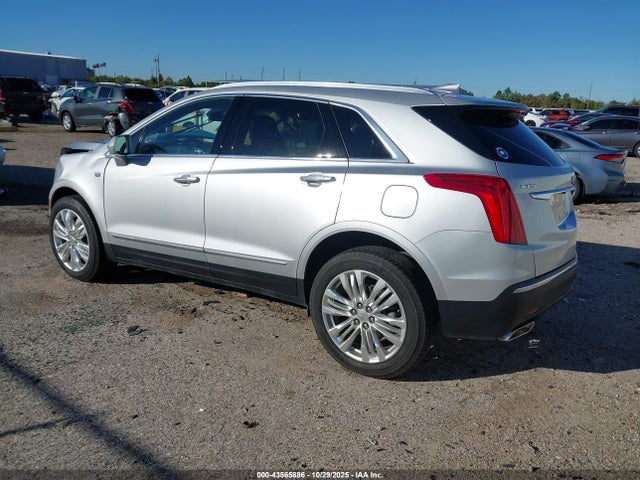 2018 CADILLAC XT5 1GYKNERS6JZ230547 Photo 2