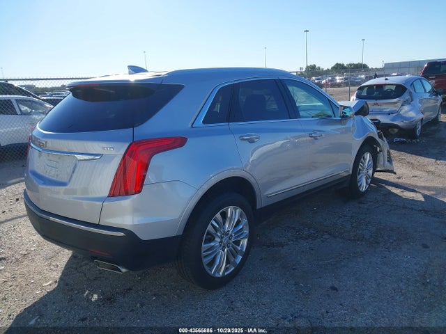 2018 CADILLAC XT5 1GYKNERS6JZ230547 Photo 3