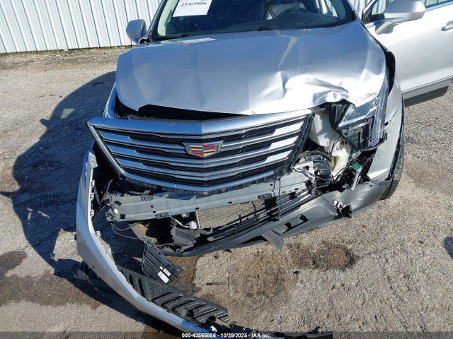 2018 CADILLAC XT5 1GYKNERS6JZ230547 Photo 5