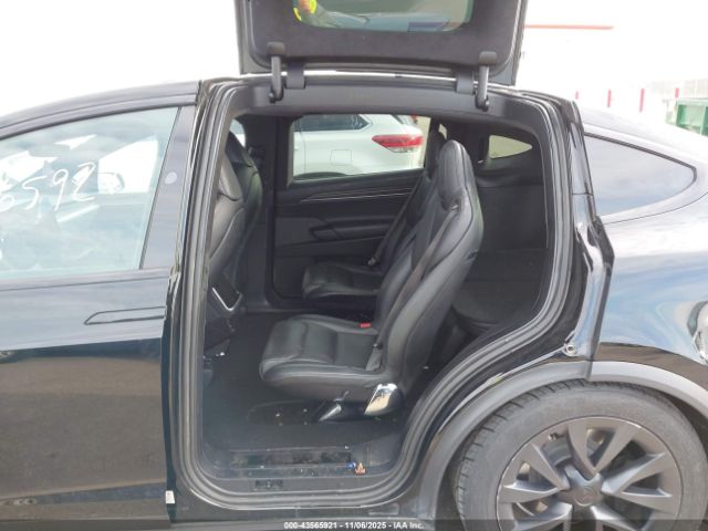 2023 TESLA MODEL X 7SAXCBE50PF385015 Photo 7