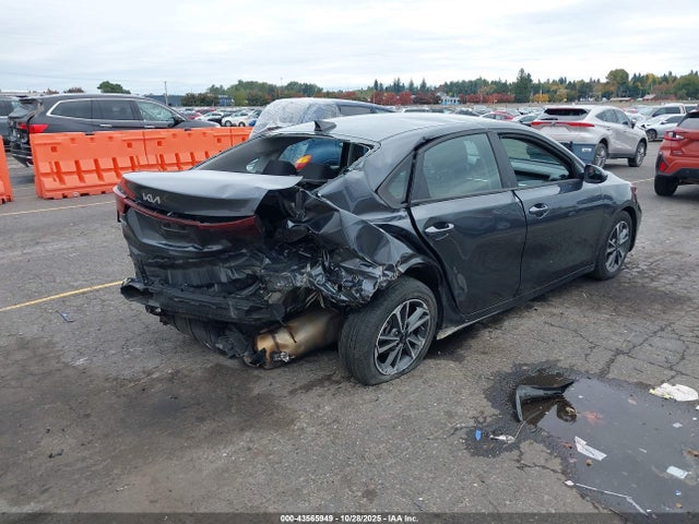 3KPF24AD7PE622223 KIA Forte Lxs