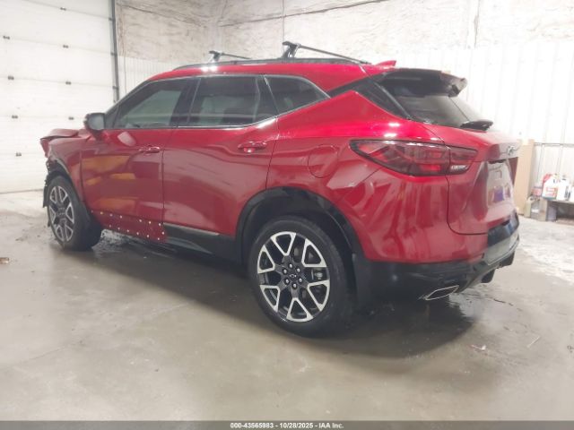 2024 CHEVROLET BLAZER 3GNKBKRS8RS124839 Photo 2