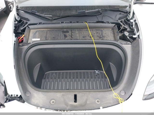 2024 TESLA MODEL Y 7SAYGDEF6RF112421 Photo 9