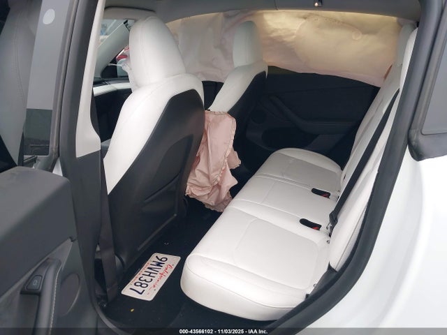 2024 TESLA MODEL Y 7SAYGDEF6RF112421 Photo 7