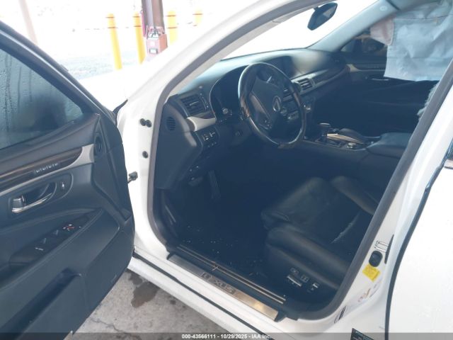 2013 LEXUS LS 460 JTHBL5EF8D5119724 Photo 4