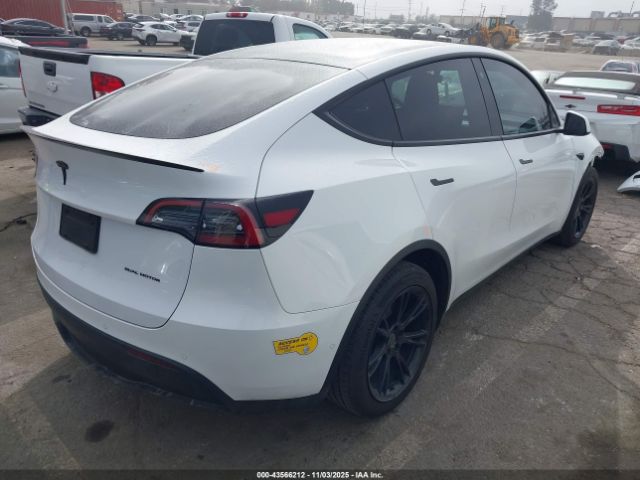 2022 TESLA MODEL Y 7SAYGDEE8NF399861 Photo 3