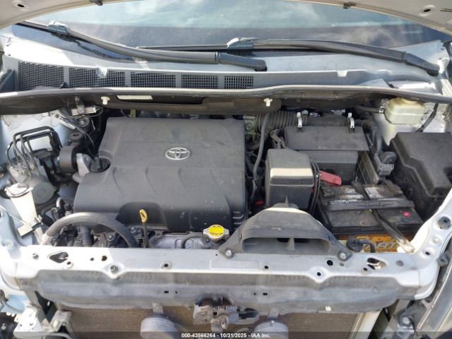 2015 TOYOTA SIENNA 5TDXK3DC8FS689063 Photo 9