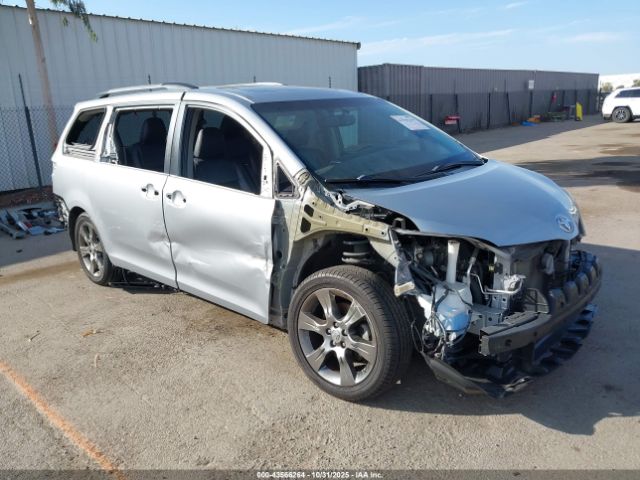 2015 TOYOTA SIENNA 5TDXK3DC8FS689063 Photo 5