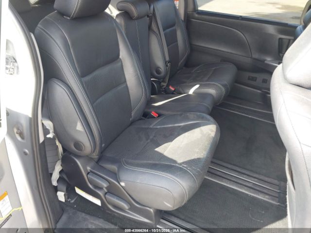 2015 TOYOTA SIENNA 5TDXK3DC8FS689063 Photo 7