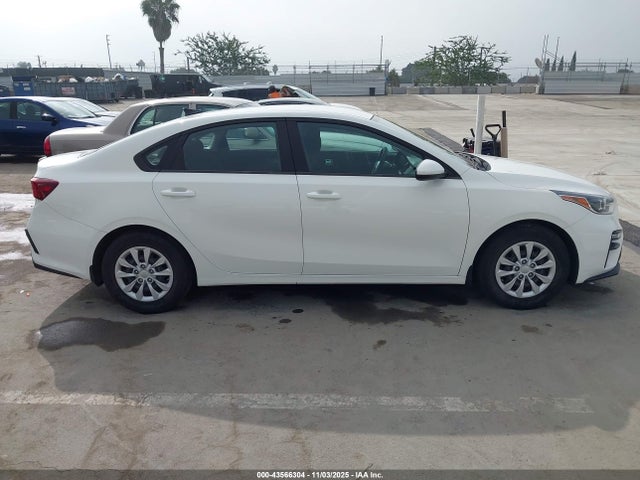 3KPF24AD0ME265317 KIA FORTE FE